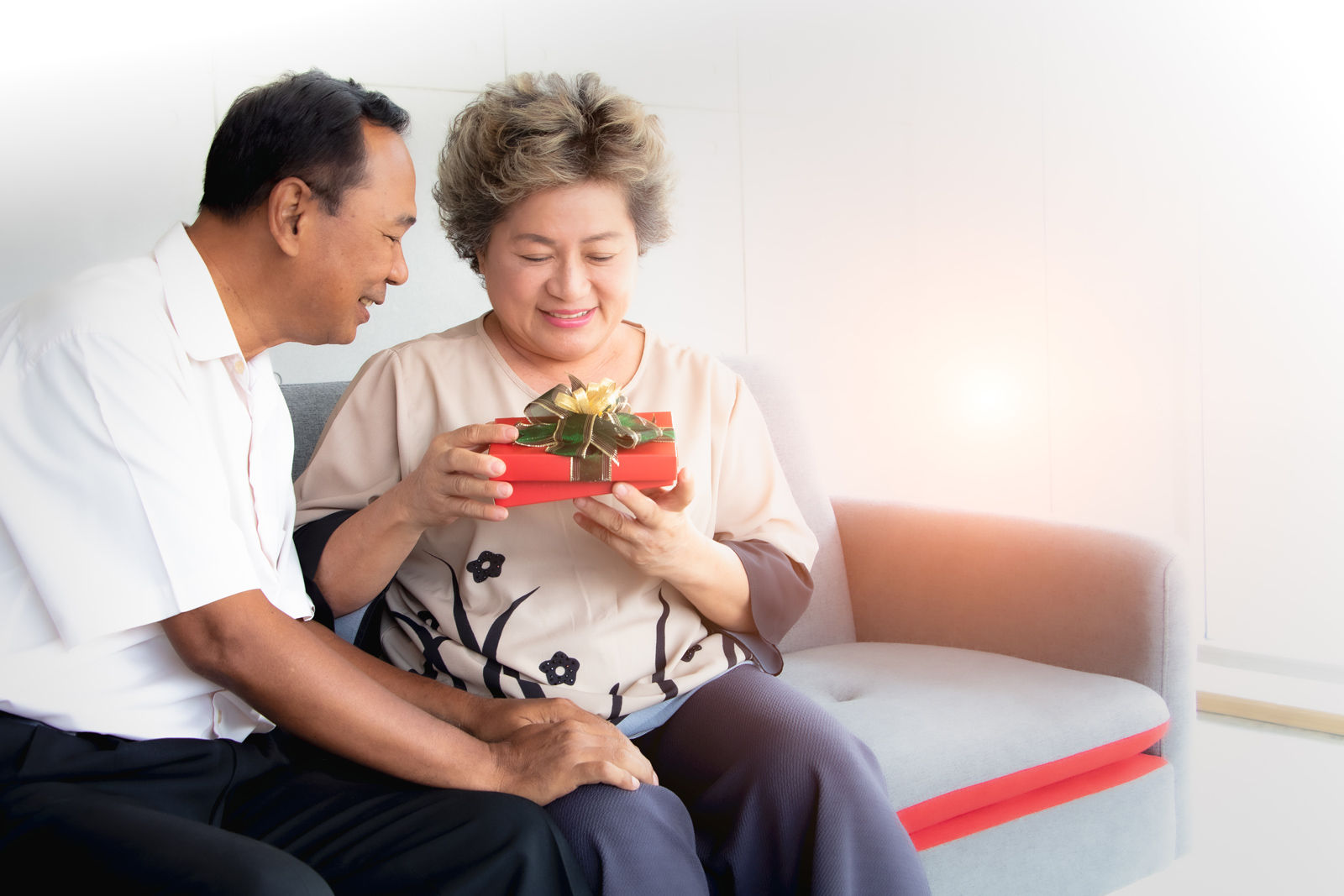 Helpful Gifts For Those With Alzheimer’s Or Dementia